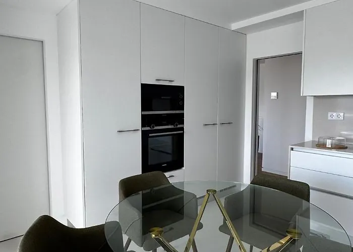 Atlantic Golden View Luxe Apartment *